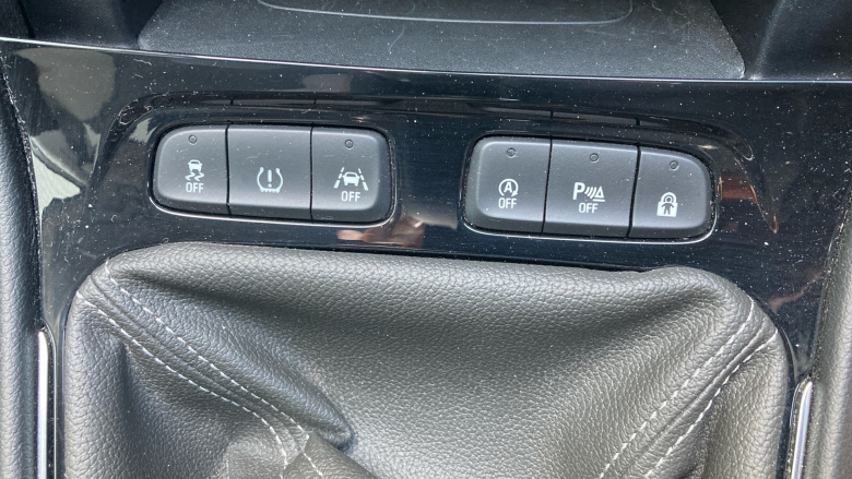 Vauxhall Grandland X 1.2 Turbo SRi Nav 5dr Petrol Hatchback